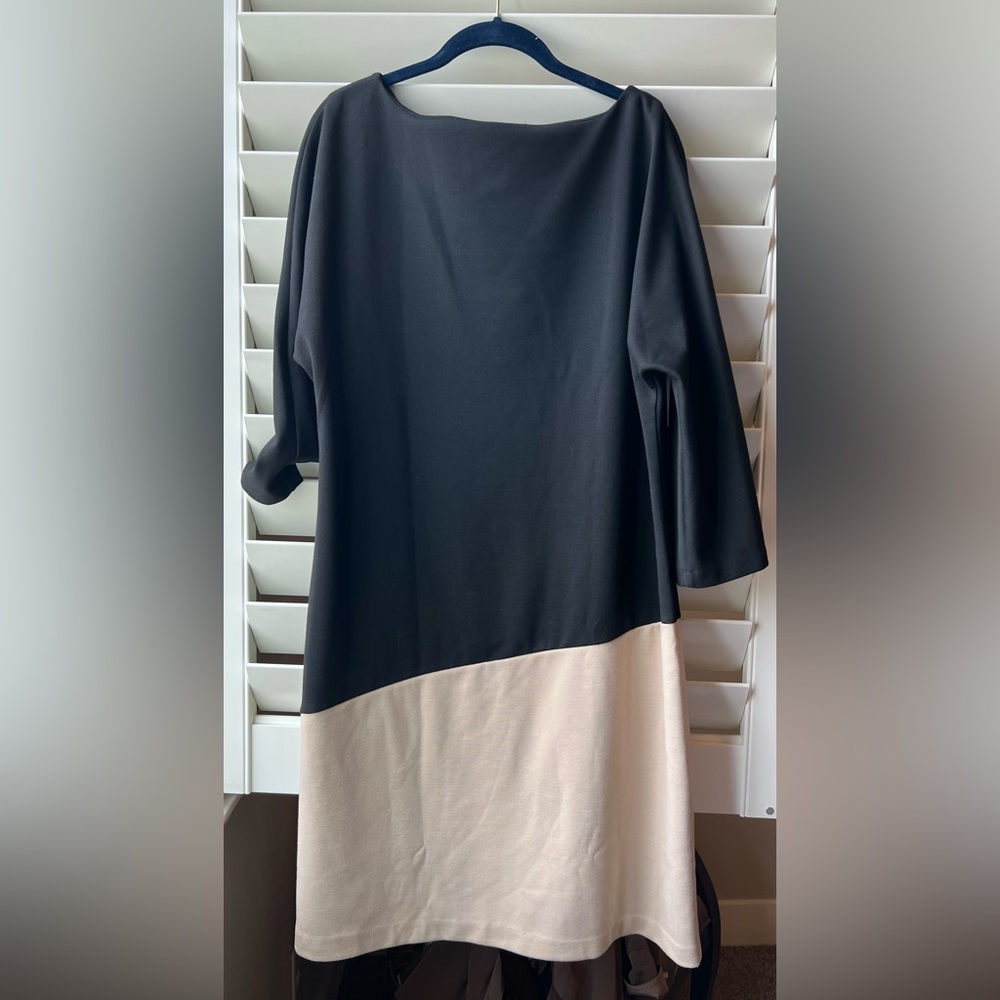 Dana Buchman Dress - Black /Tan Dress - 3/4 Sleeve - Picture 5 of 6